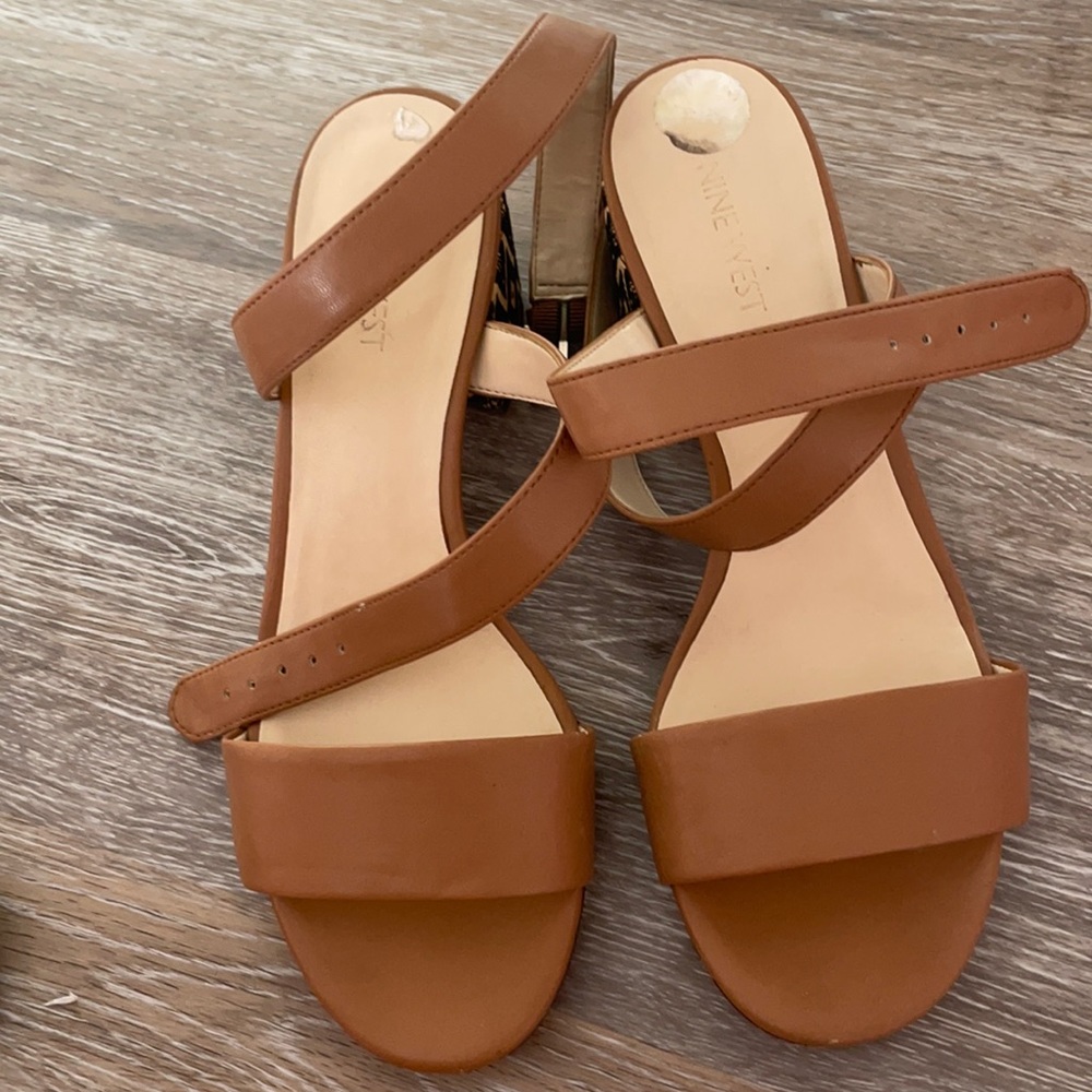 beautiful sandals for summer, for work and vacation, very comfortable